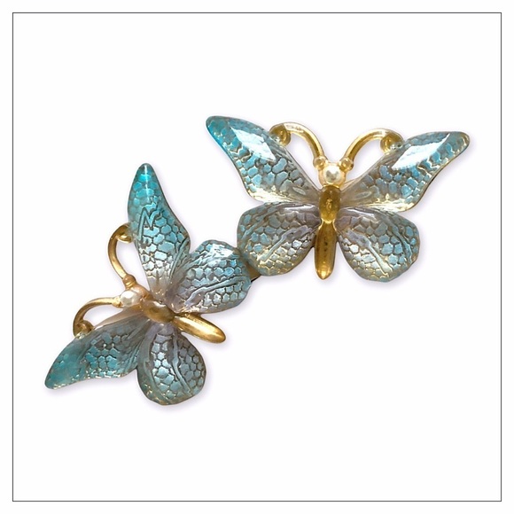 NEW Double Acrylic Butterfly Hair Clips (5 Colors) - Picture 4 of 8